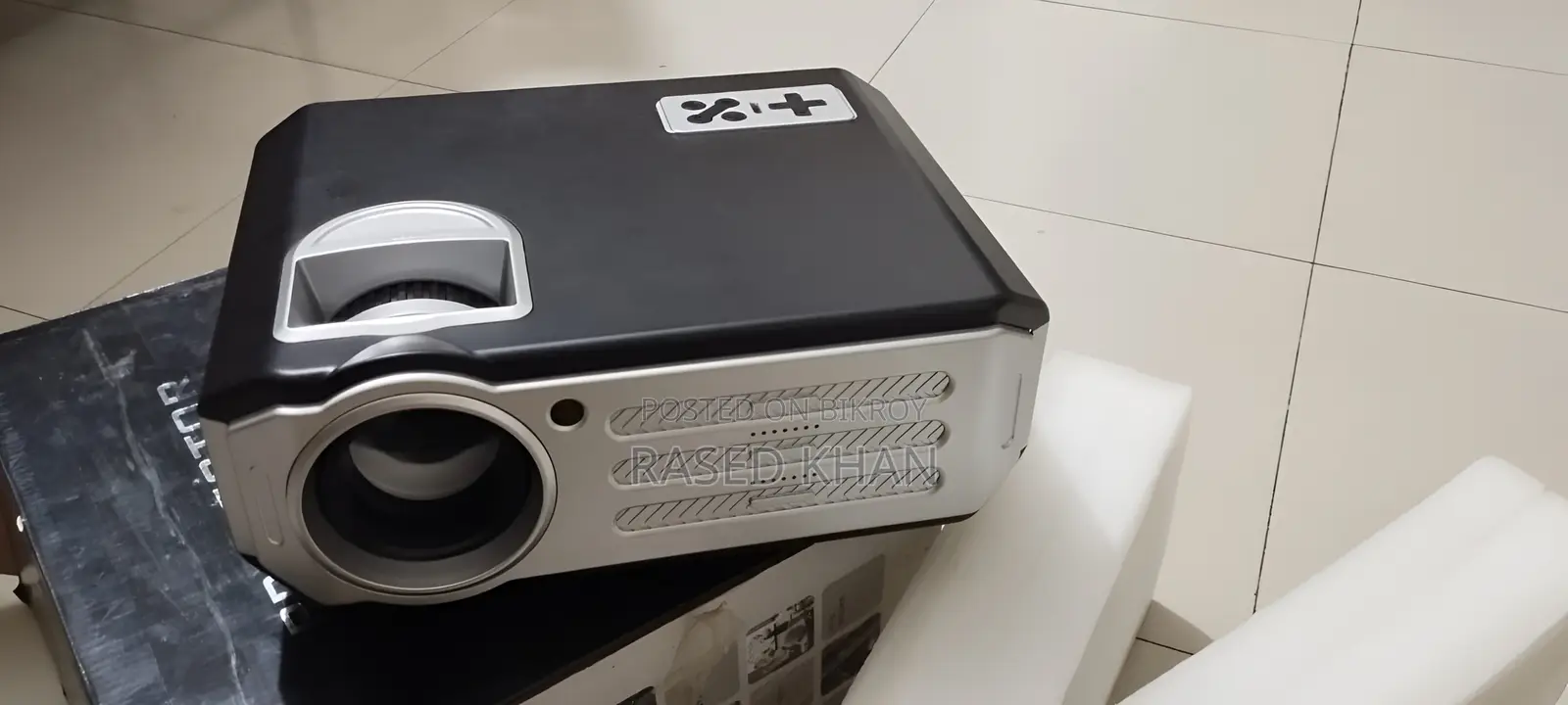 Led Rd817 Projector (4000 Lumens) for sale