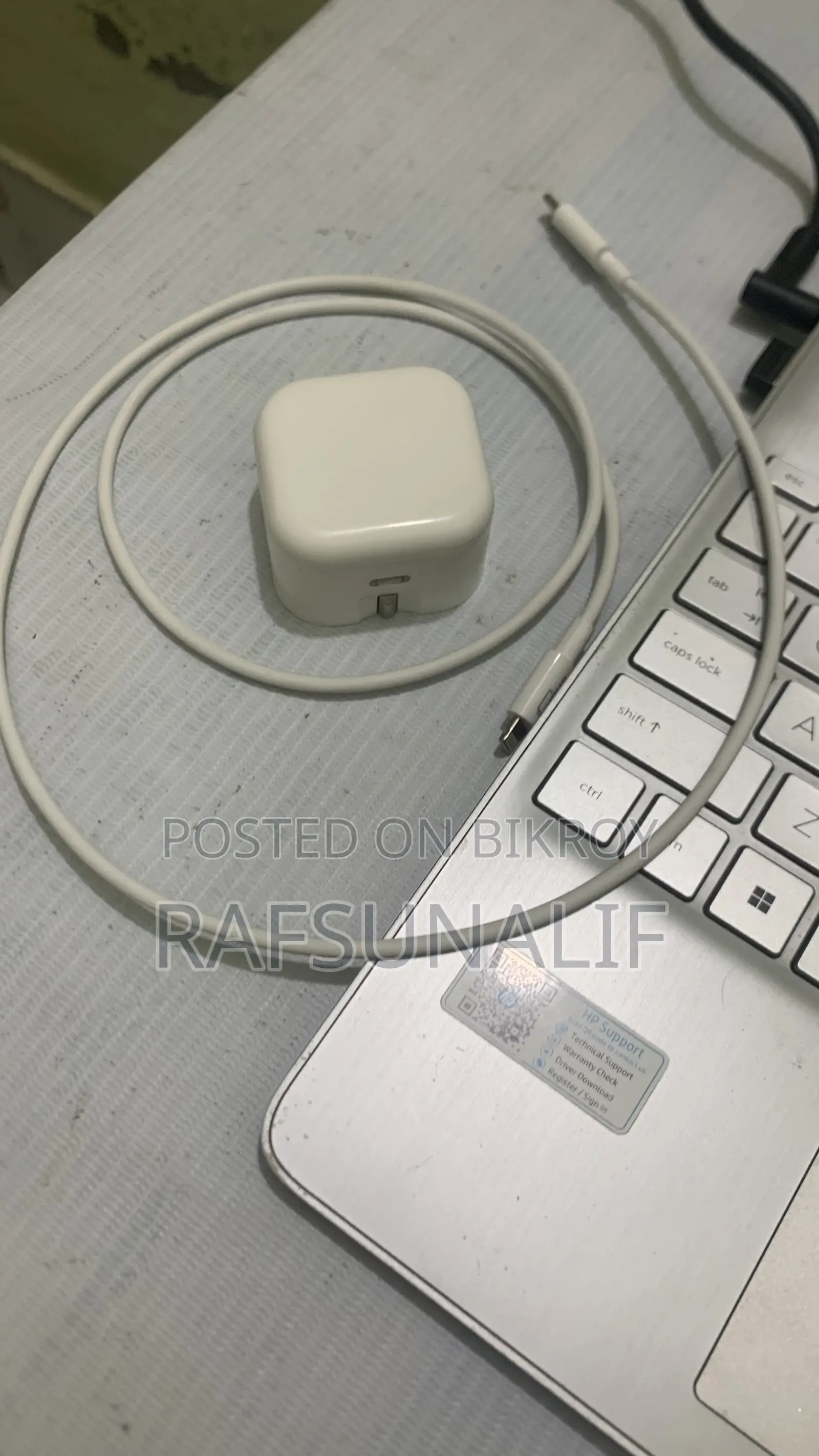 অ্যাপল আইফোন এক্সআর ৬৪ জিবি ব্ল্যাক