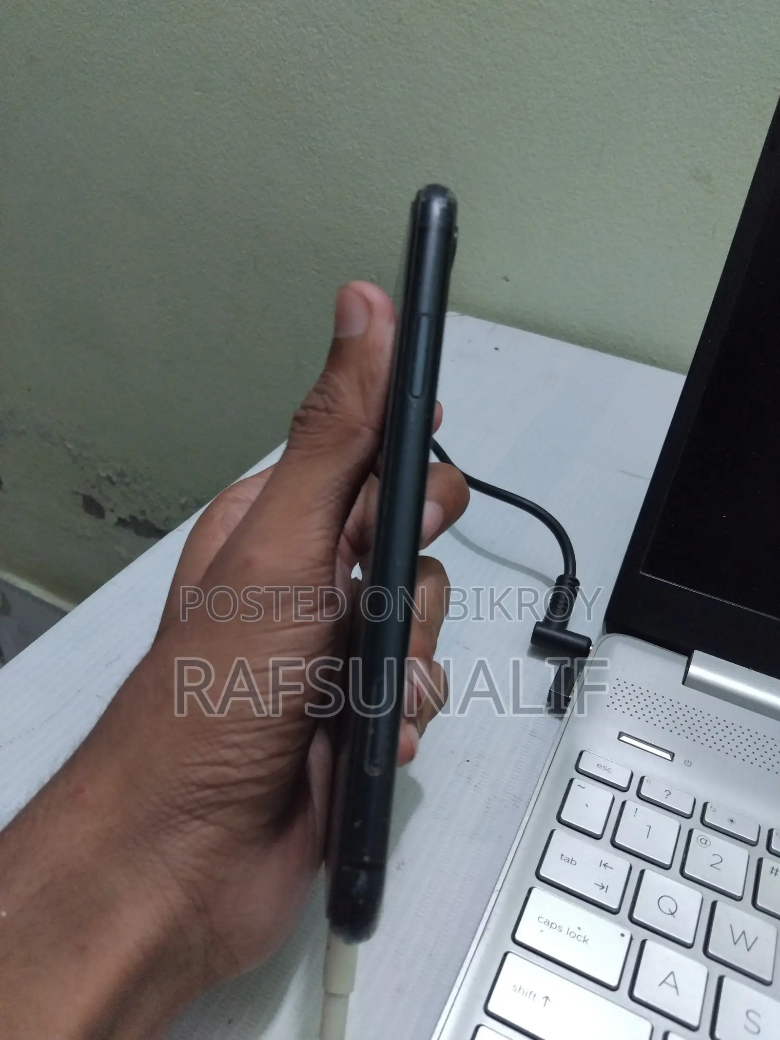 অ্যাপল আইফোন এক্সআর ৬৪ জিবি ব্ল্যাক