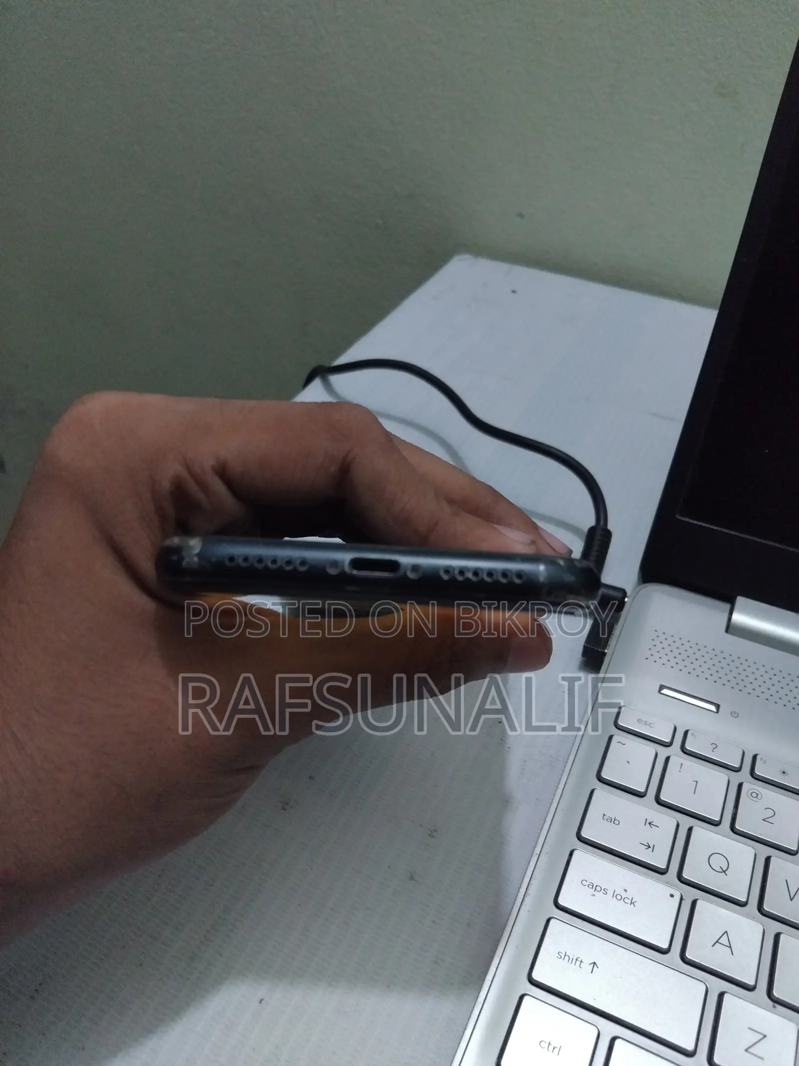 অ্যাপল আইফোন এক্সআর ৬৪ জিবি ব্ল্যাক