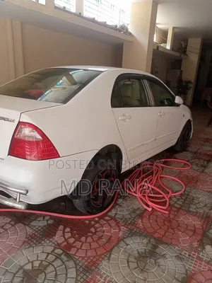 Toyota Corolla 2004 White