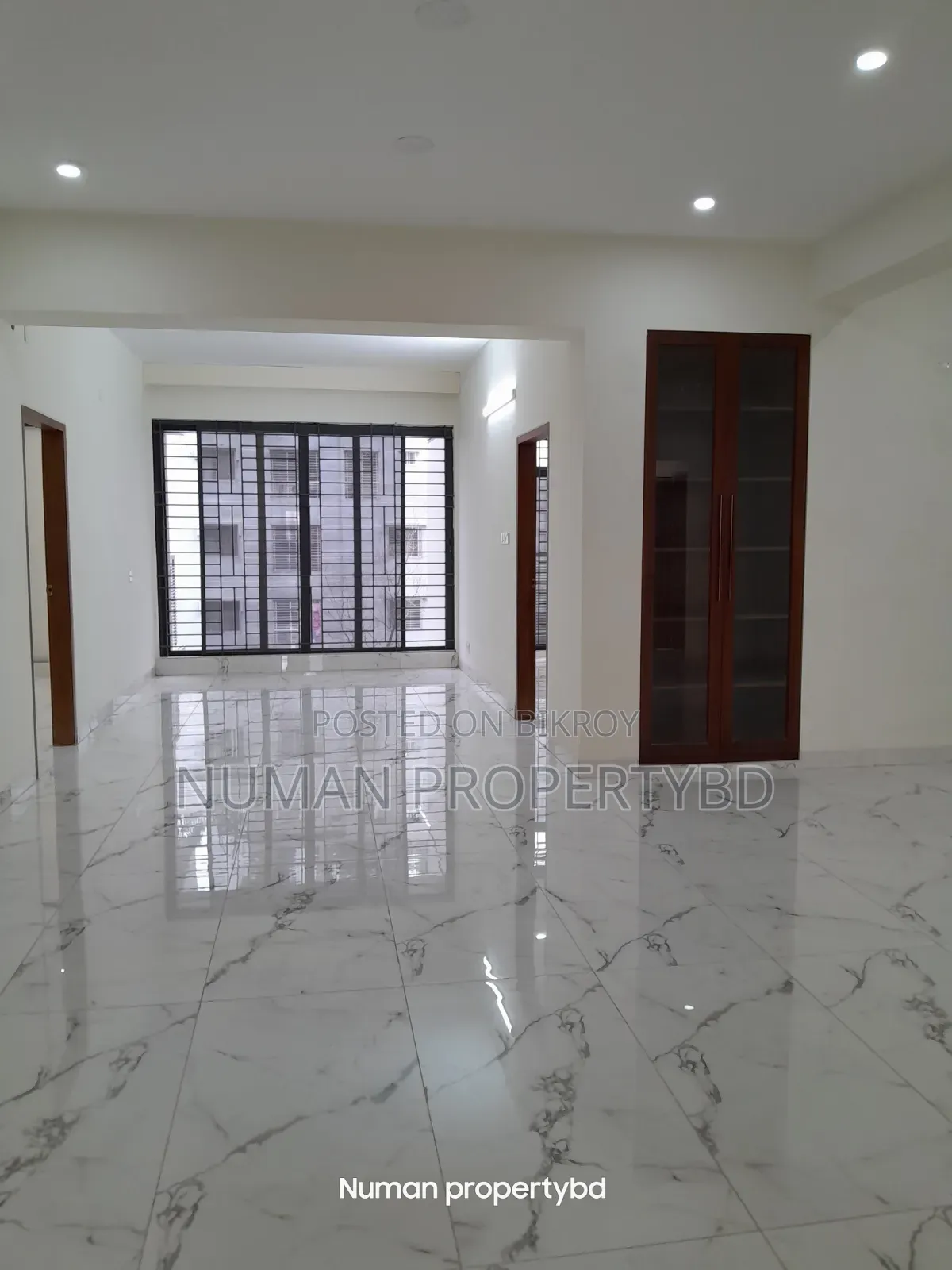 3-bedroom Apartment in Numan Property Bd, Basundhara for Sale