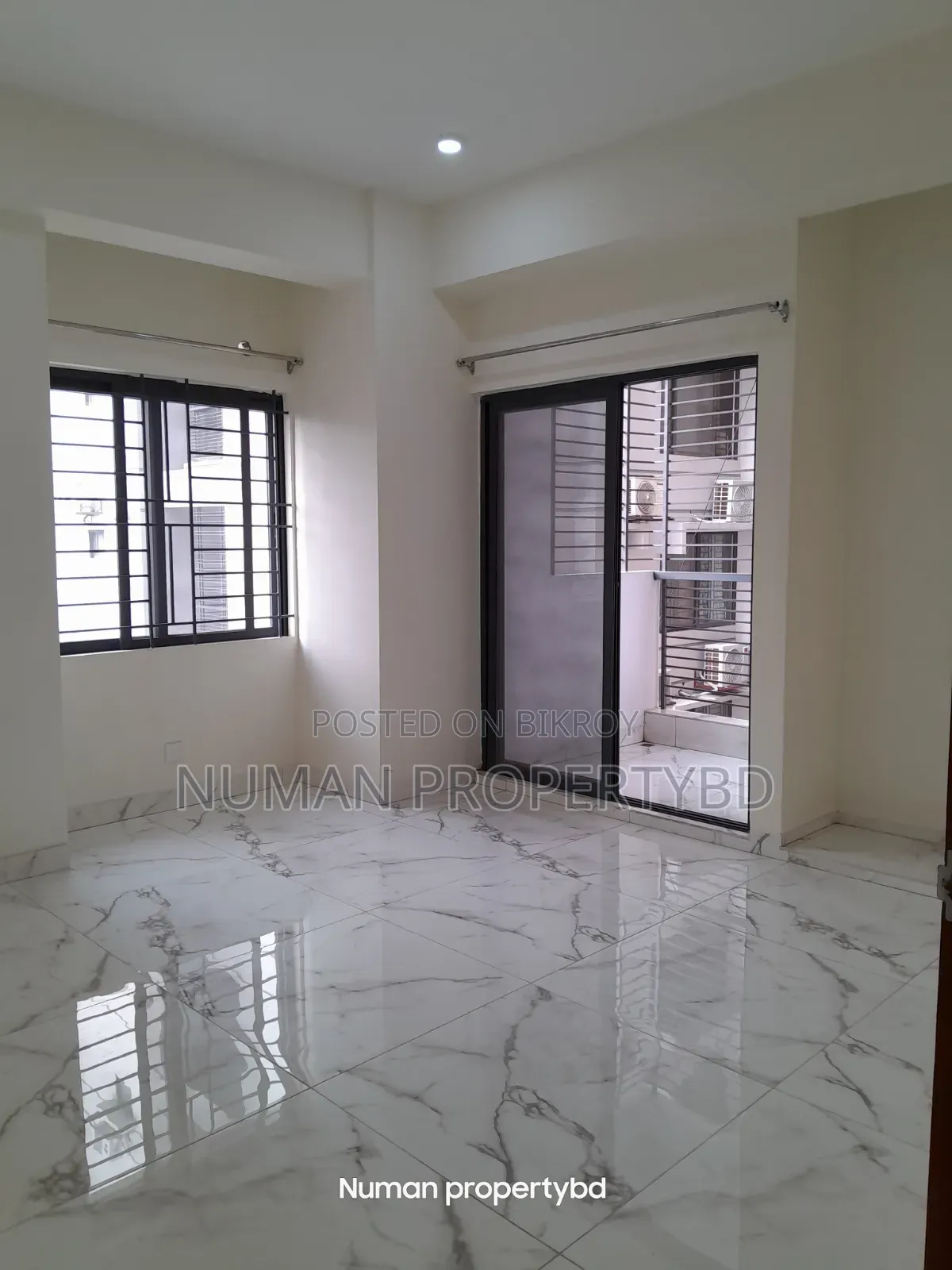 3-bedroom Apartment in Numan Property Bd, Basundhara for Sale