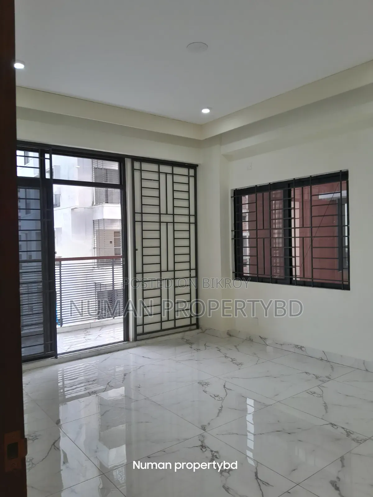 3-bedroom Apartment in Numan Property Bd, Basundhara for Sale
