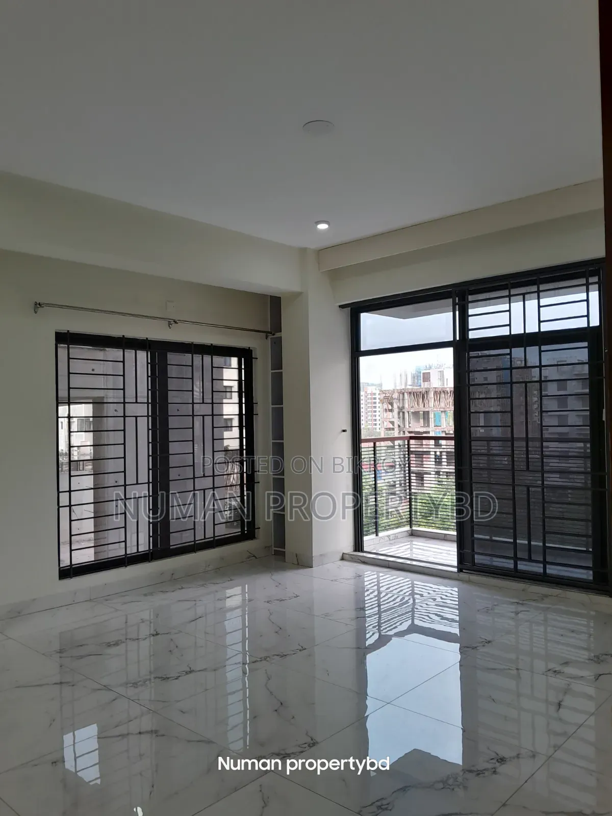 3-bedroom Apartment in Numan Property Bd, Basundhara for Sale