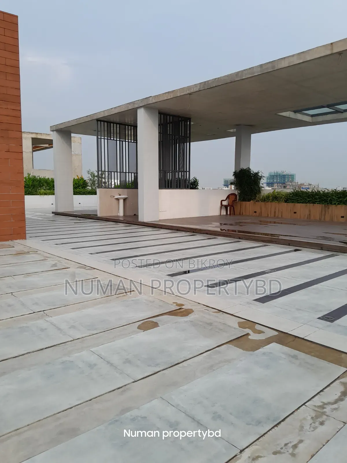 3-bedroom Apartment in Numan Property Bd, Basundhara for Sale