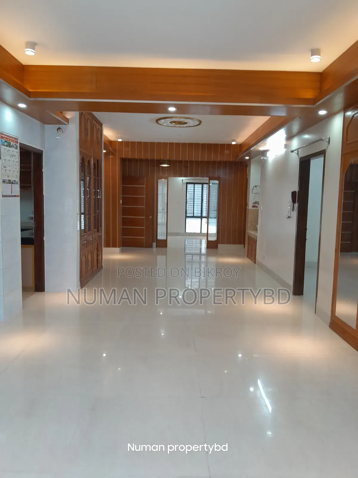 4-bedroom Apartment in Numan Property Bd, Basundhara for Rent