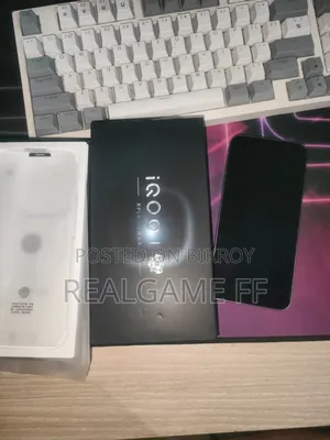 iQOO 256 GB
