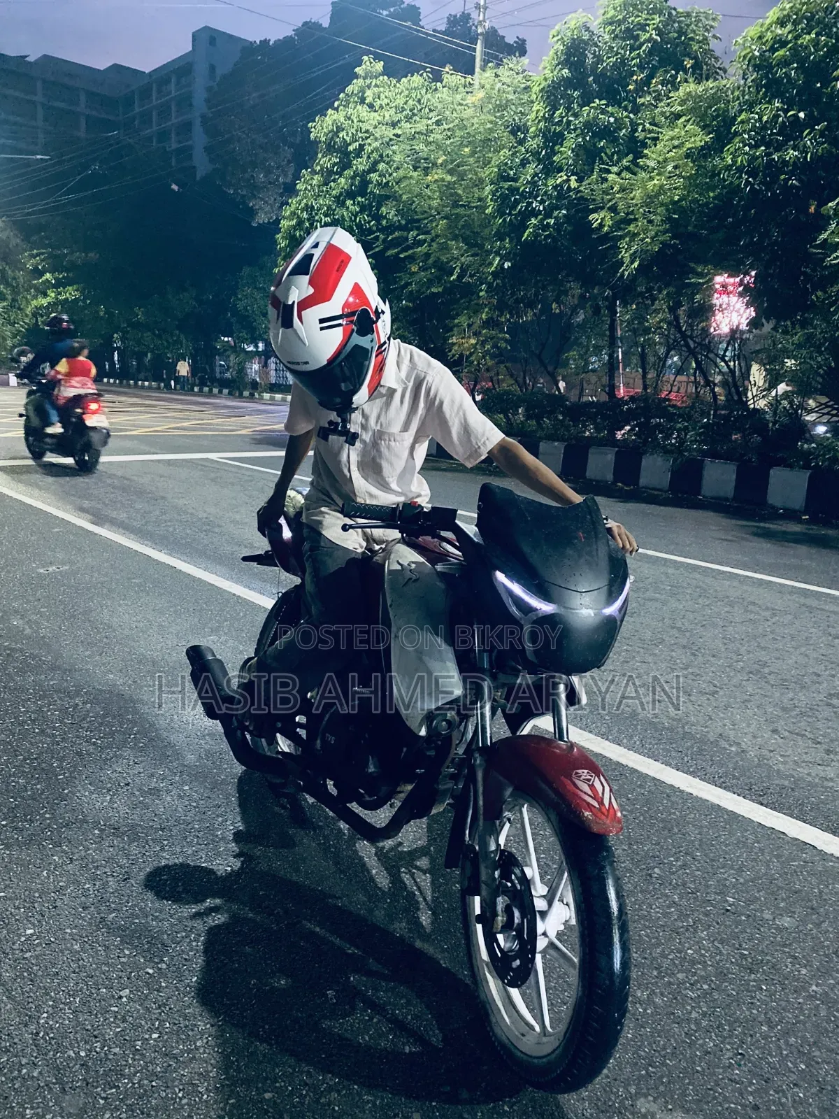 নতুন TVS Apache RTR 160 2V ২০১২ লাল