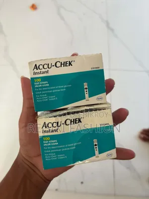 Accu-Chek Instant S Glucometer Set