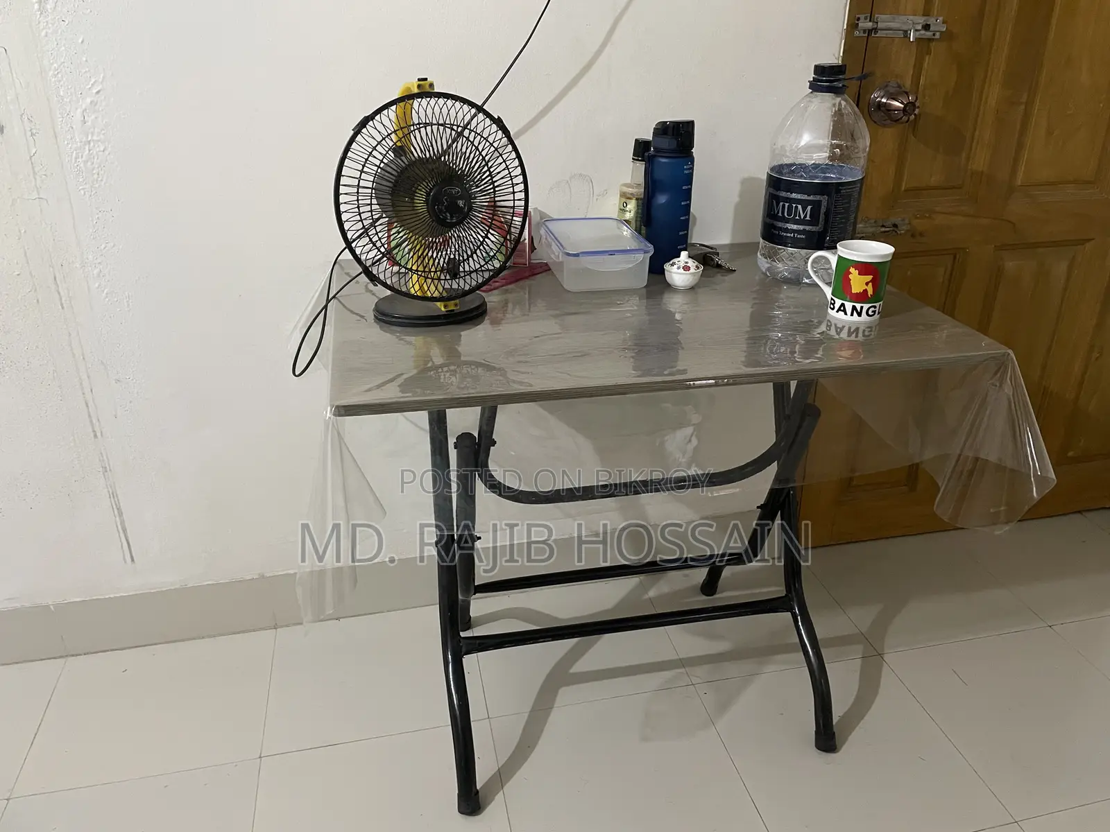 ফোল্ডিং টেবিল বিক্রয় হবে