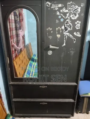 আধুনিক স্টিলের আলমারি