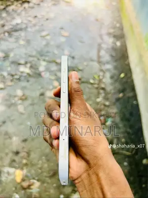 Apple iPhone 13 128 GB White