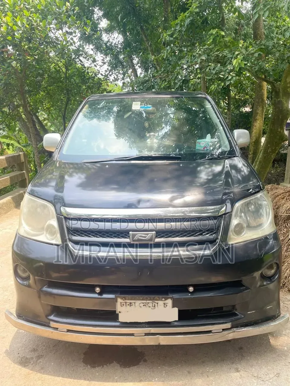 Toyota Noah 2002 Black