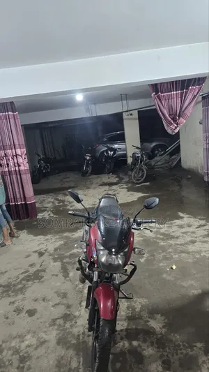 Bajaj Pulsar 150 2015 Red