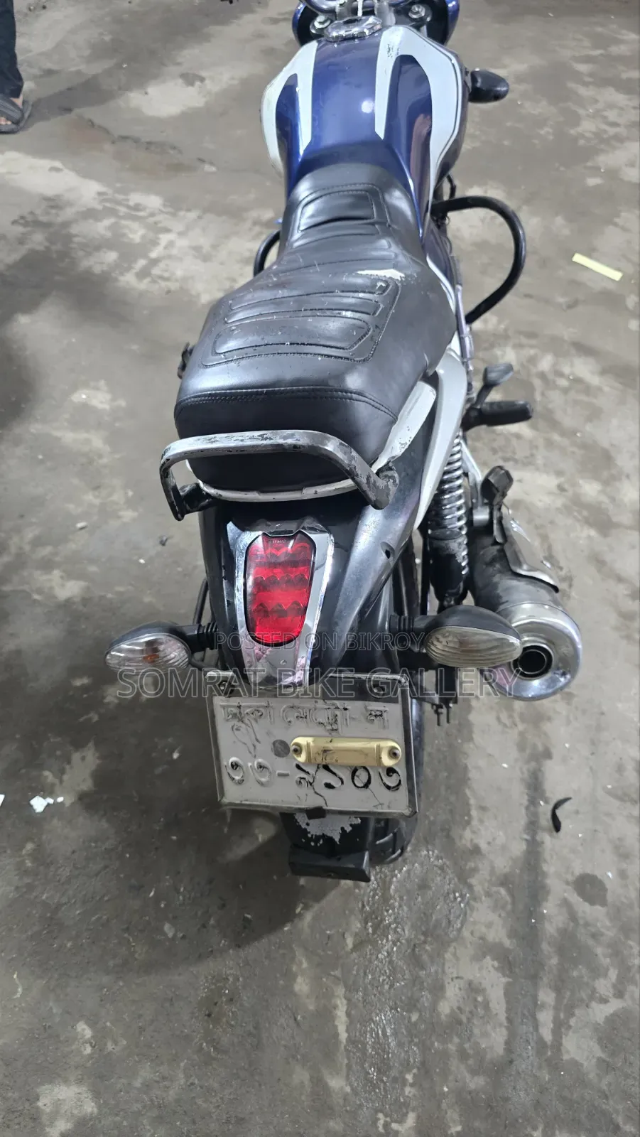 Bajaj 2017 Pink