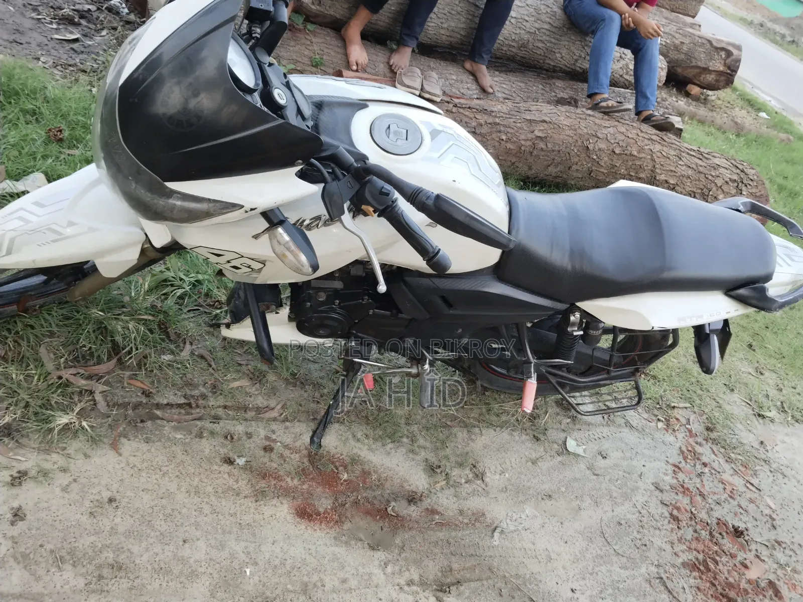 TVS Apache RTR 160 2V 2018 White