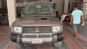 Mitsubishi Pajero 2005 Gray