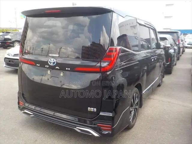 Toyota Noah 2023 Black