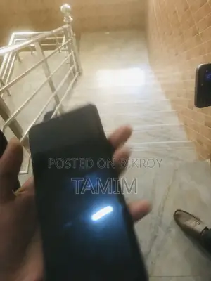 Vivo Y73 64 GB