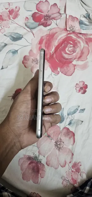 Apple iPhone 6s 64 GB Silver