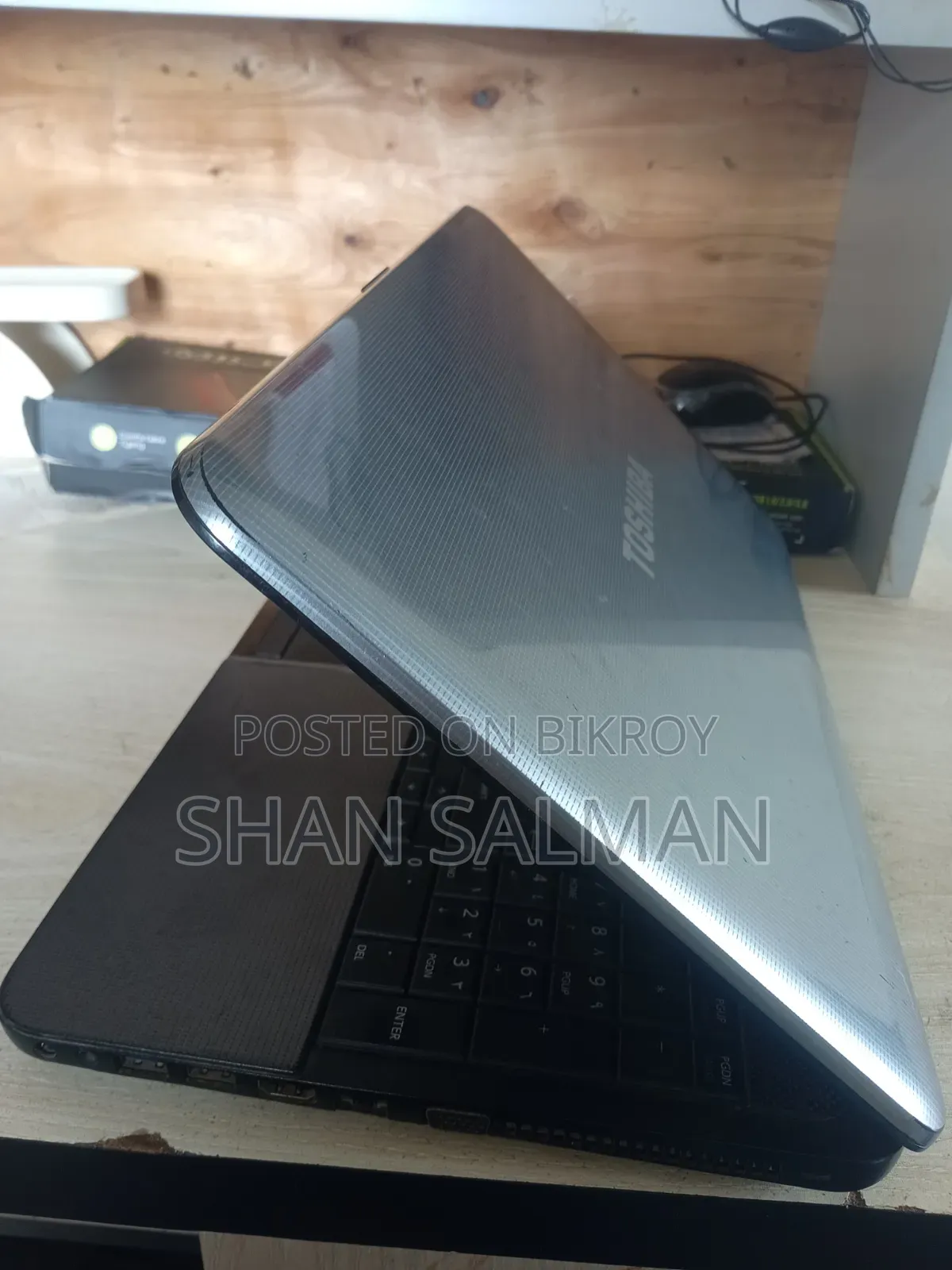 Laptop Toshiba Satellite C850 4GB Intel Core i5 HDD+SSD 1TB
