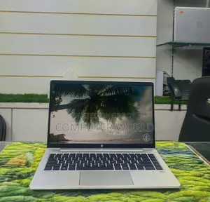 Laptop HP ProBook 445 G9 8GB AMD Ryzen 5 SSD 256GB