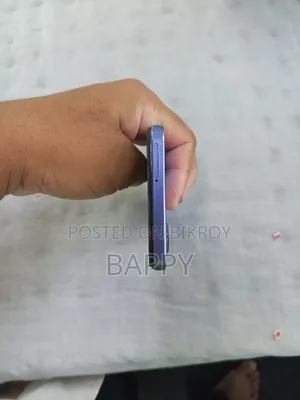 Vivo Y17s 128 GB Silver