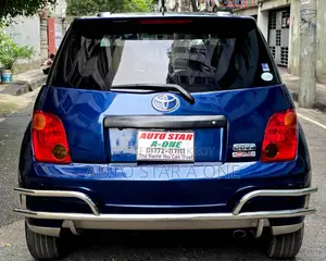 Toyota IST 2004 Blue