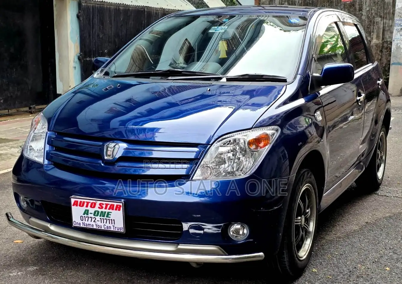 Toyota IST 2004 Blue