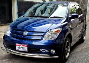 Toyota IST 2004 Blue