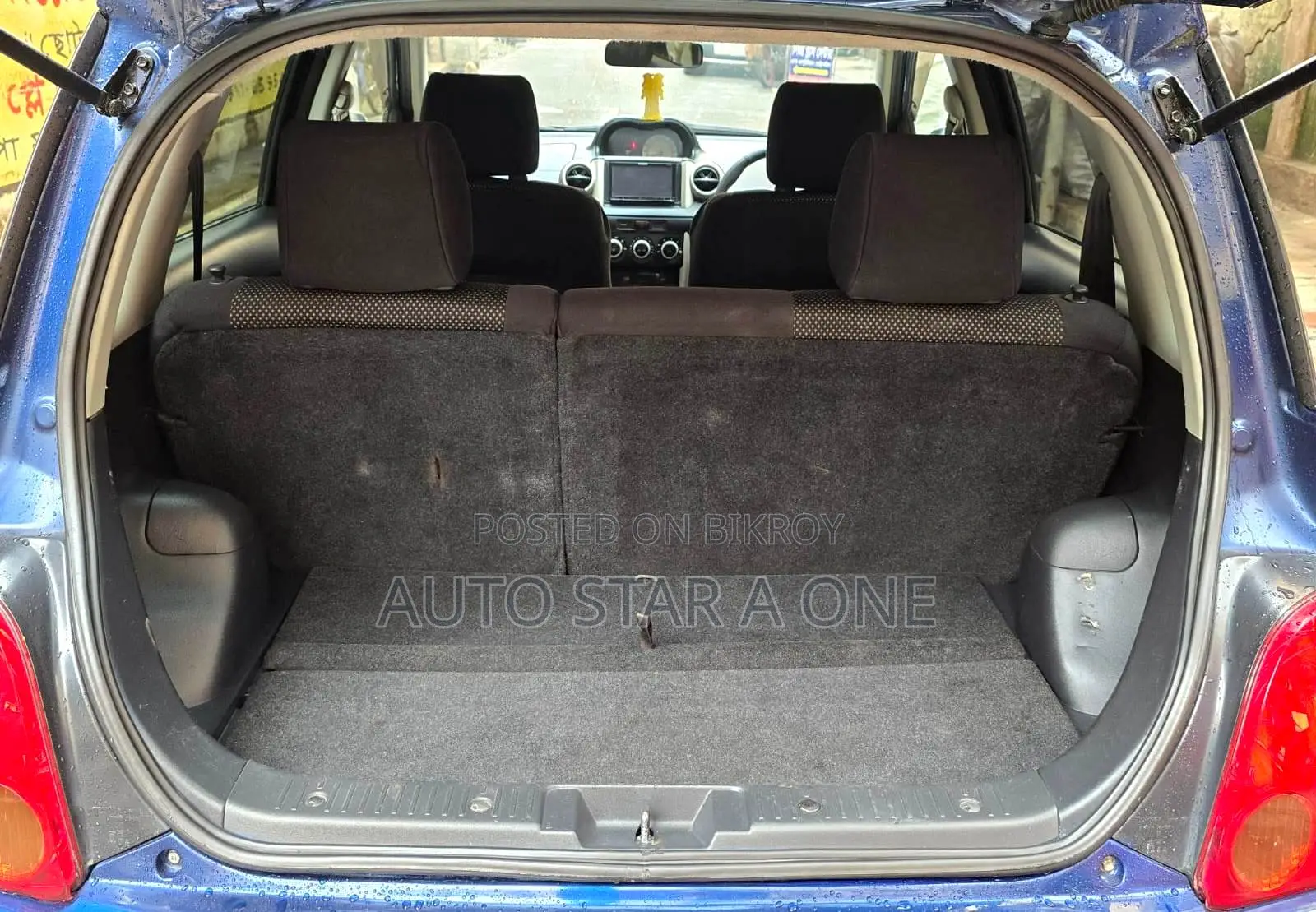 Toyota IST 2004 Blue