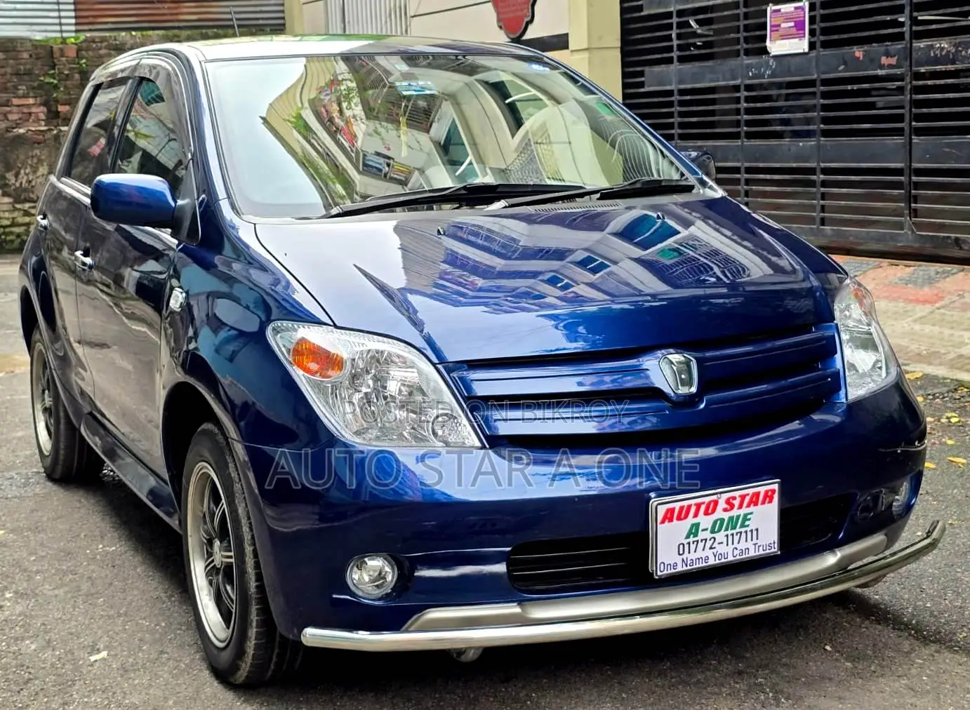 Toyota IST 2004 Blue