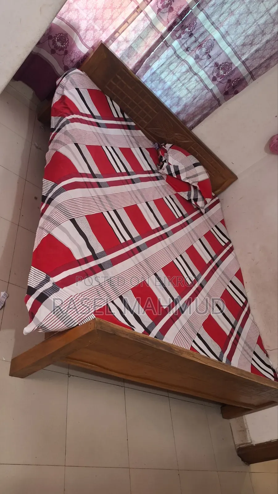 ৬/৭ কিং সাইজ খাট। বাসা ছেড়ে দিব তাই বিক্রি করব।