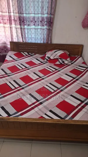 ৬/৭ কিং সাইজ খাট। বাসা ছেড়ে দিব তাই বিক্রি করব।
