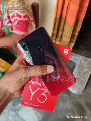 Mobile Phone 32 GB Red