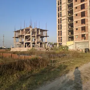 লেক ভিউ প্লটে দক্ষিণমুখী এম-ব্লক
