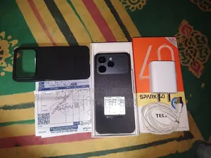 টেকনো স্পার্ক ৪০ ১২৮ জিবি ব্ল্যাক