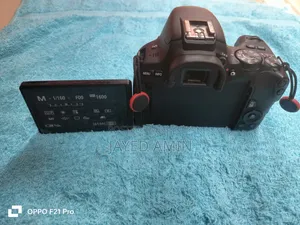 Canon Eos 200d