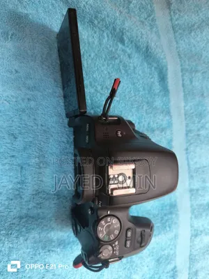 Canon Eos 200d