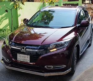 Honda Vezel 2014 Maroon