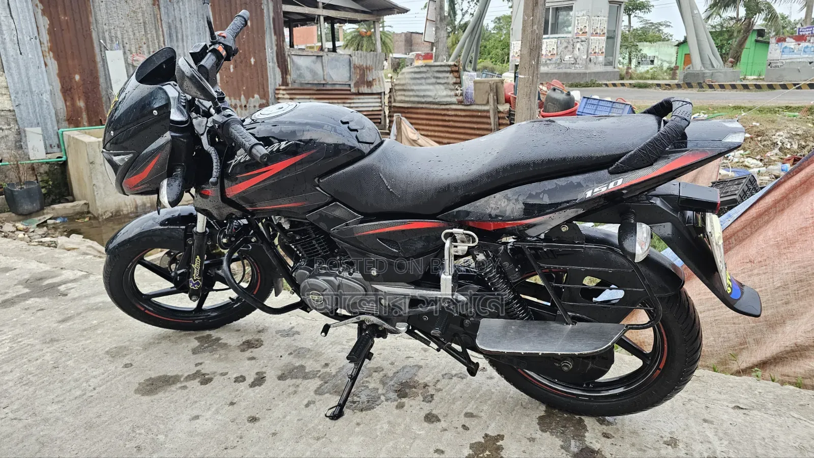Bajaj Pulsar 150 2017 Red