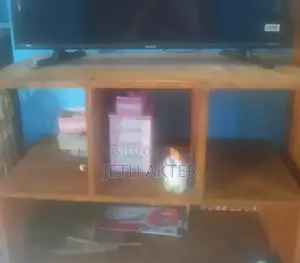 Walton Tv 42"