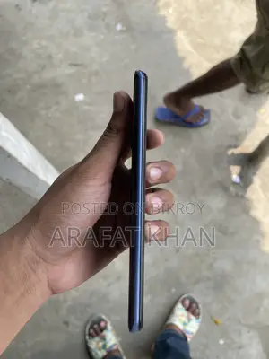 Vivo Y51 16 GB Blue