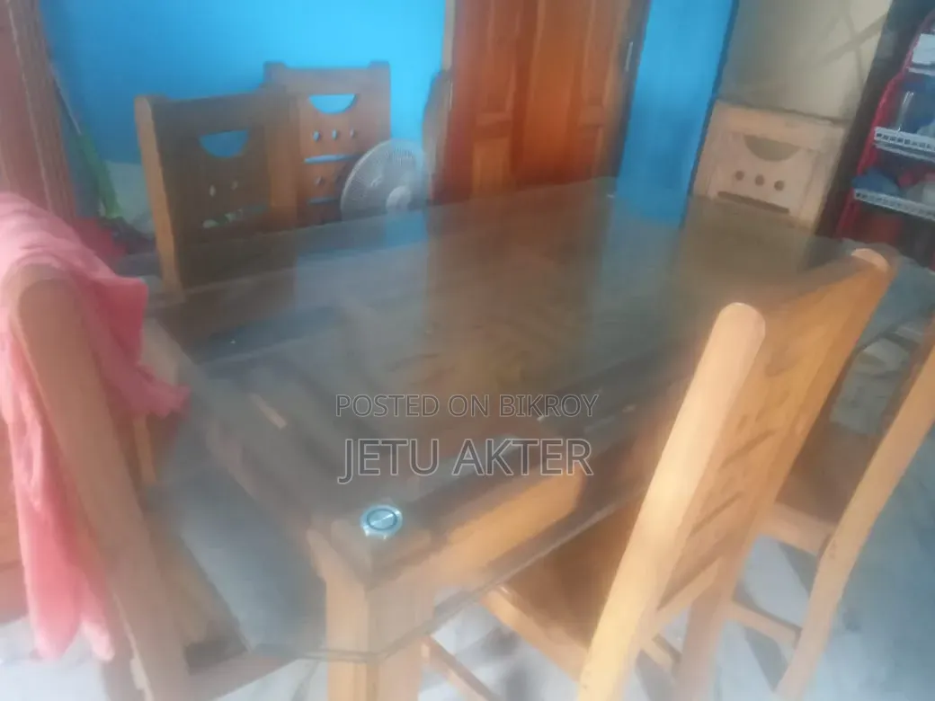 Dining Table with 6 Chairs