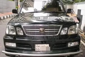Toyota Land Cruiser Cygnus 4.7 2001 Green