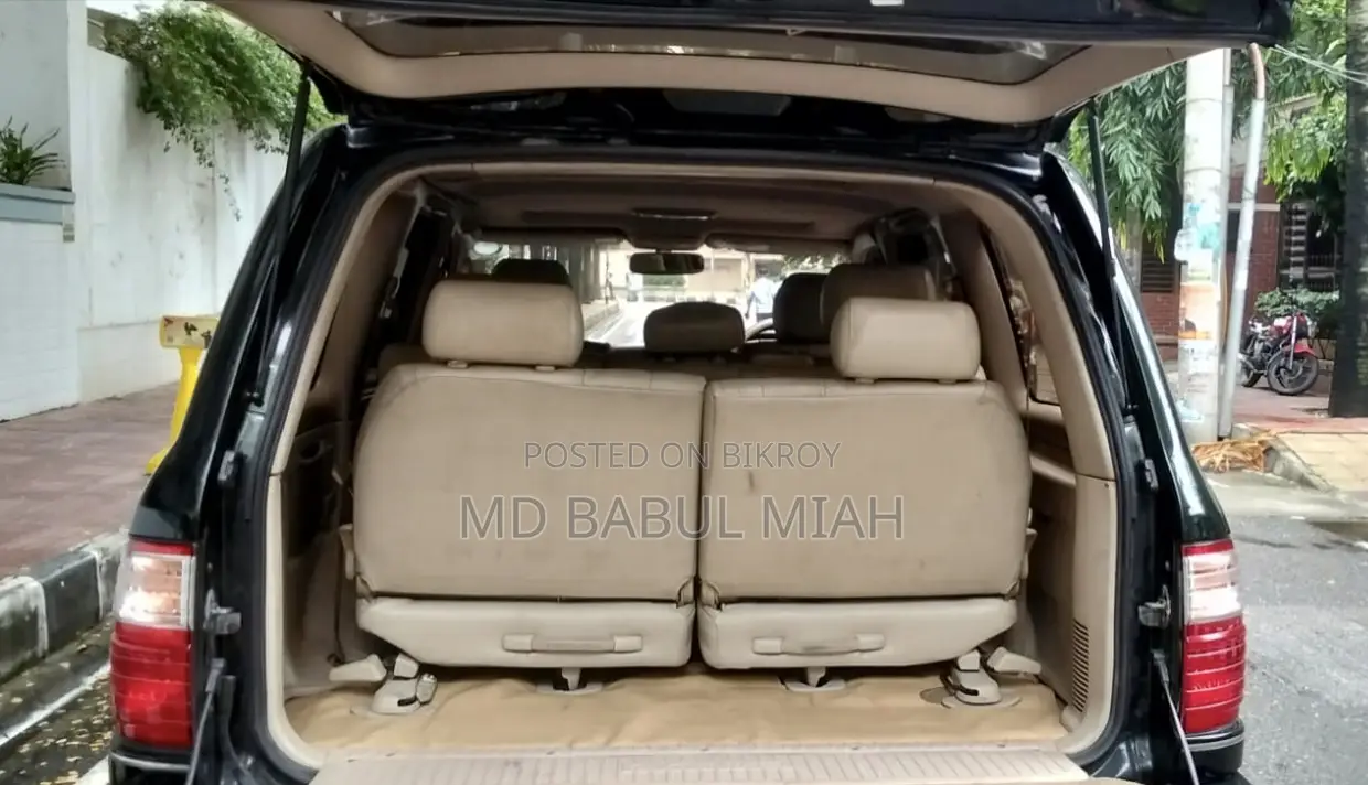 Toyota Land Cruiser Cygnus 4.7 2001 Green