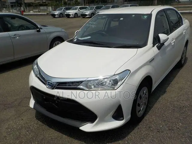 Toyota Axio 2021 White
