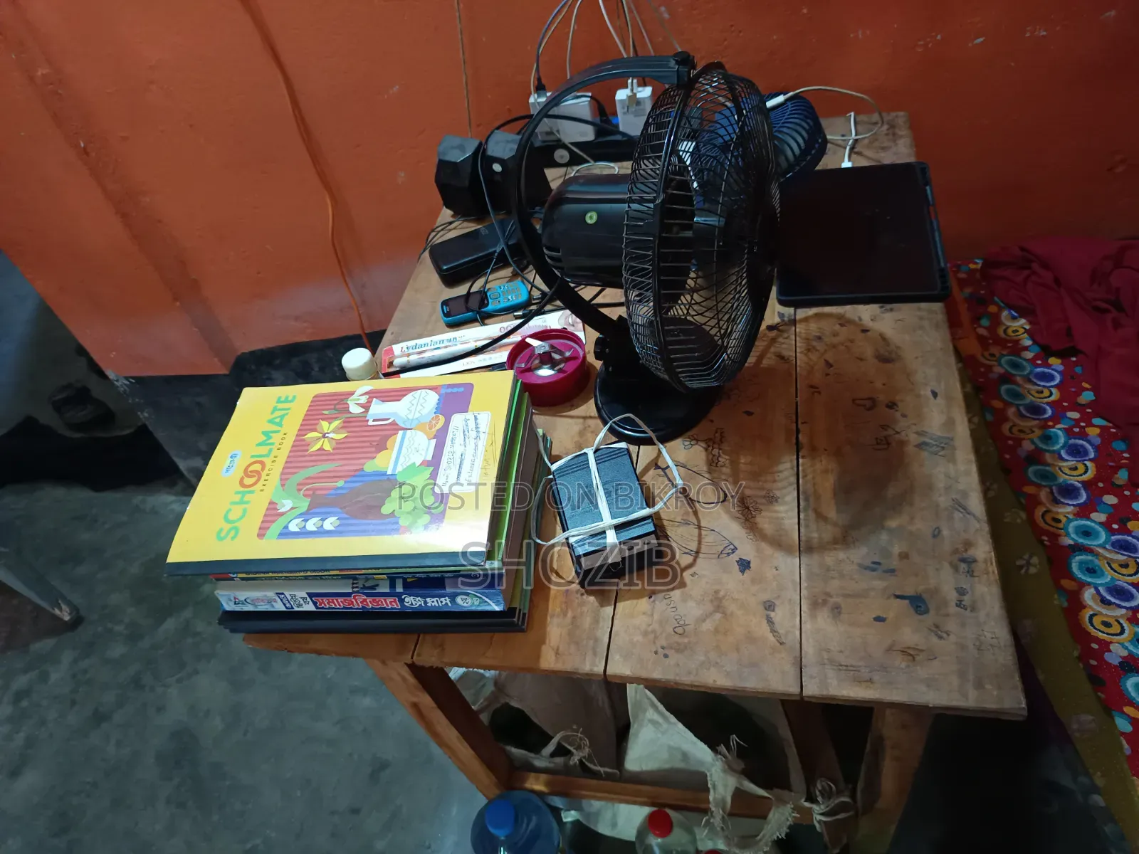 সিঙ্গেল খাট + টেবিল