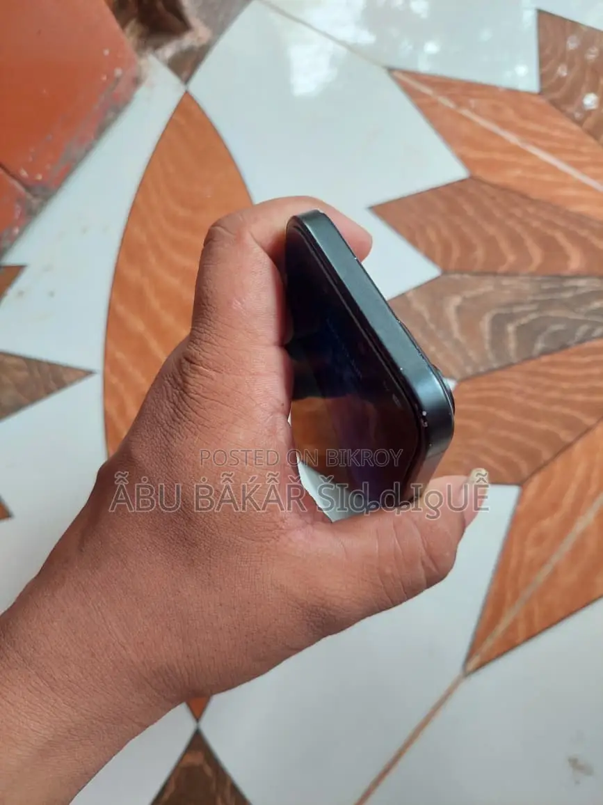অ্যাপল আইফোন ১৫ ২৫৬ জিবি ব্ল্যাক